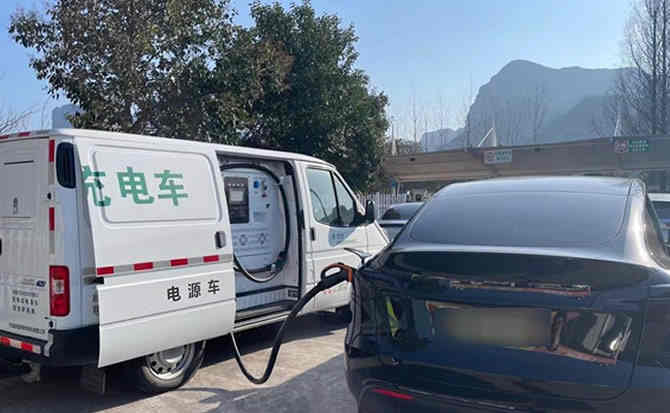 灞桥区汽车搭电