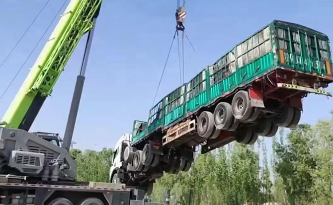 灞桥区道路脱困救援案例